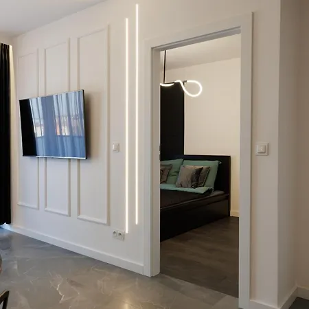 In&cognito With Parking Apartment